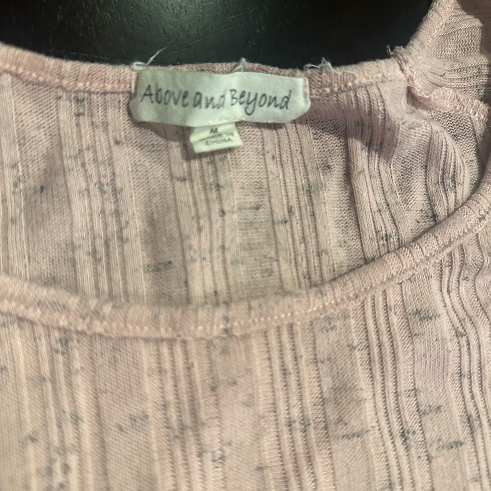 Light Pink Textured Blouse - Picture 3 of 3